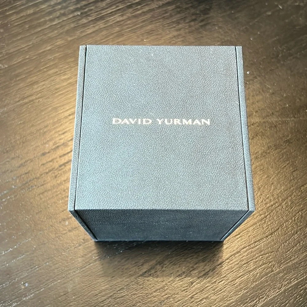 David Yurman Box and Ribbon - Picture 2 of 5